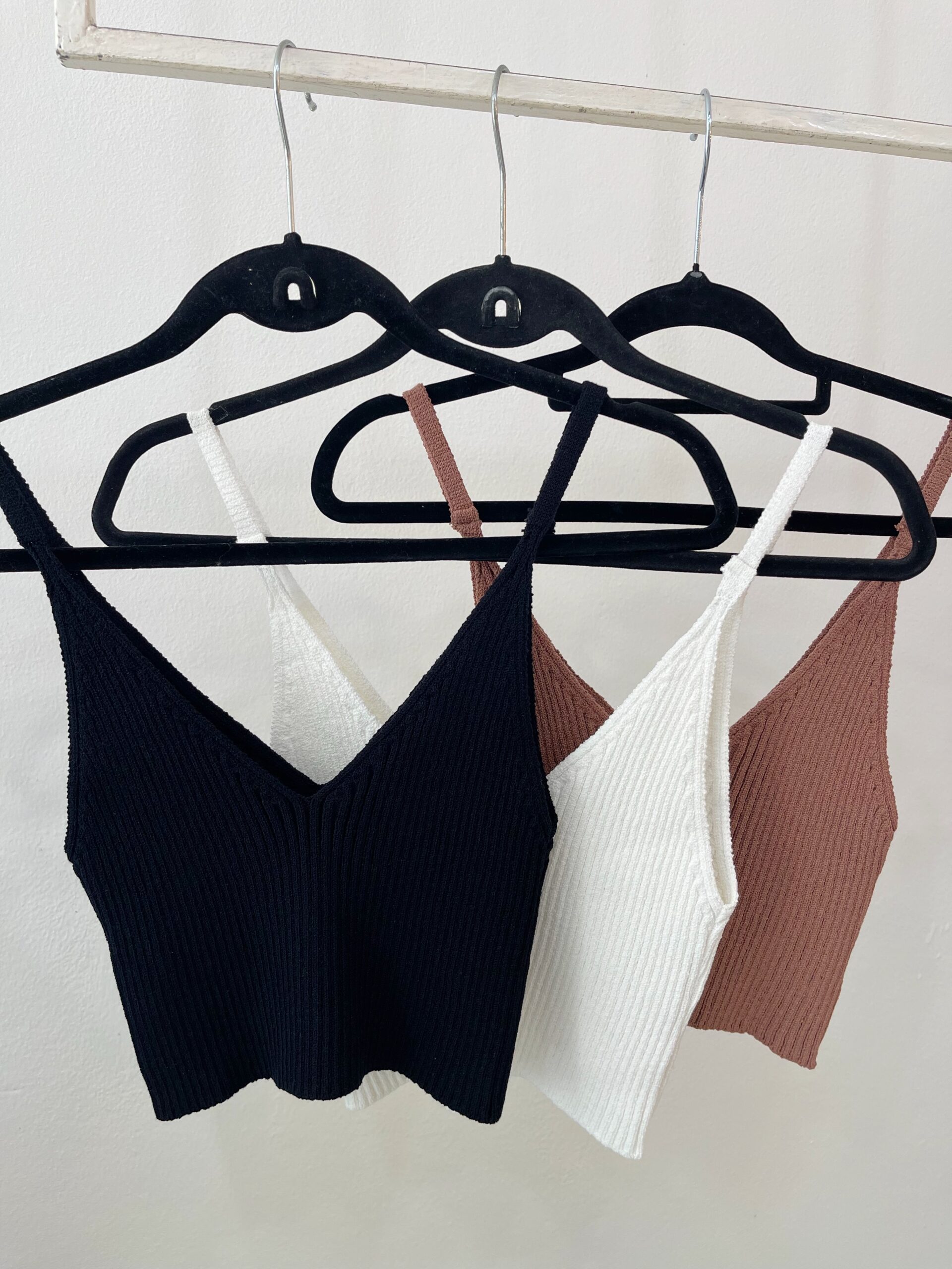 Blusa de hilo tiritas, importada. Talle unico